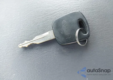 2000 Ford F150 z USA, uszkodzony, nr VIN 2FTZX0722YCA70985